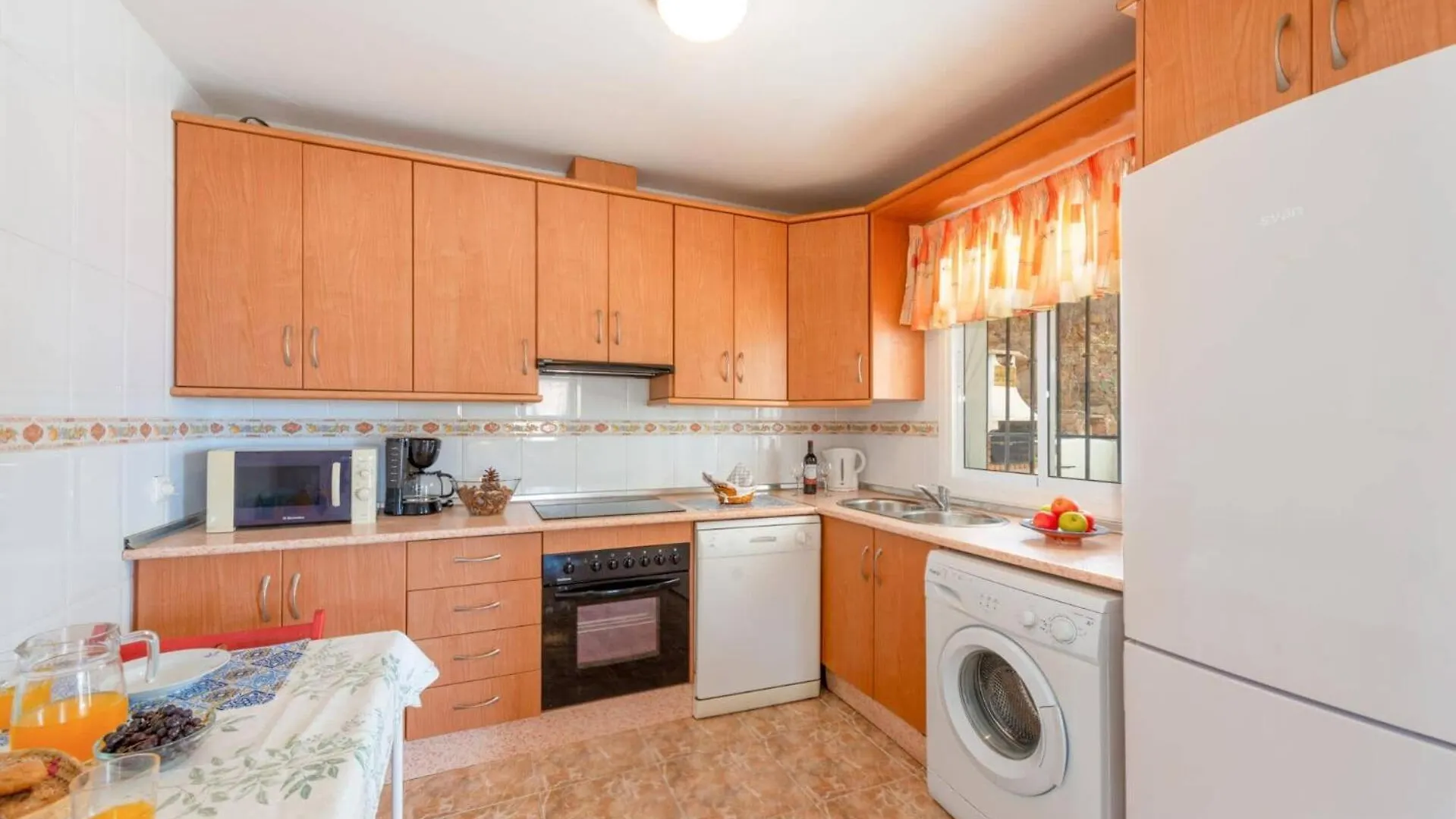 Villa Benama By Villa Plus Torrox 0*,